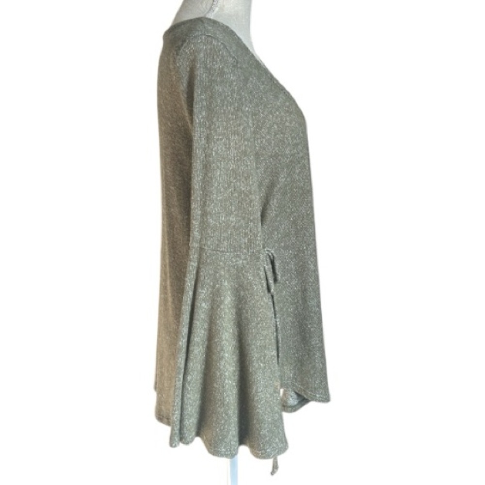 Mod Black Label Green Knit Sweater V-Neck Bell Sleeves accent side string ties - Picture 5 of 9